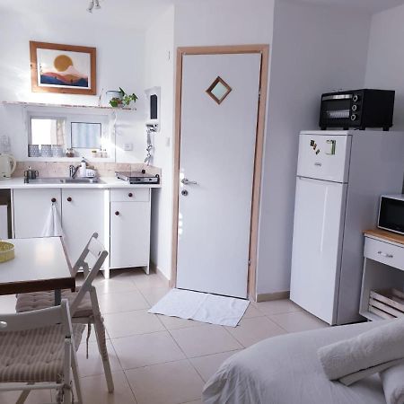 Apartamento כרמונ'ס פטיו - Carmona'S Patio Eilat Habitación foto